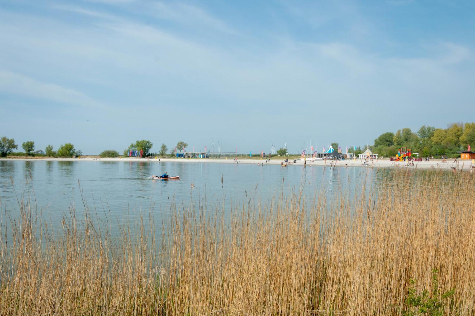Zuiderzeestate 35, Prachtig Appartement Aan Het Ijsselmeer Makkum Exteriér fotografie